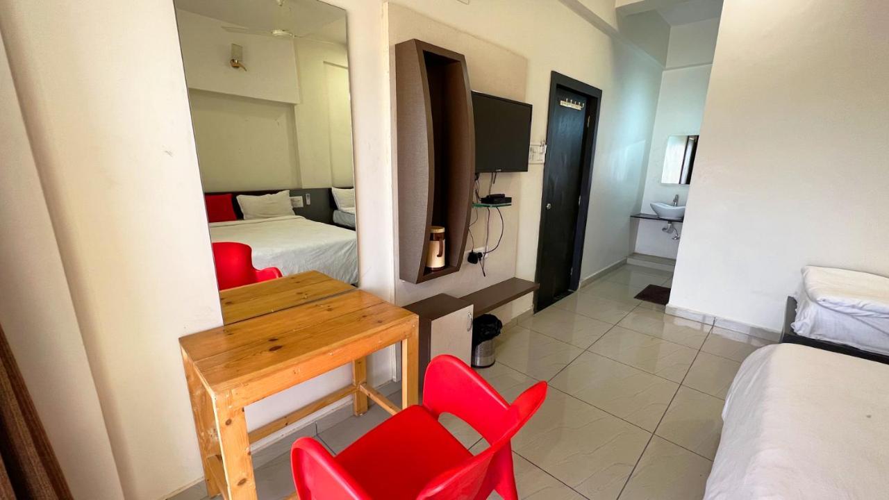 The Gir Harmony Hotel 萨三吉尔 外观 照片