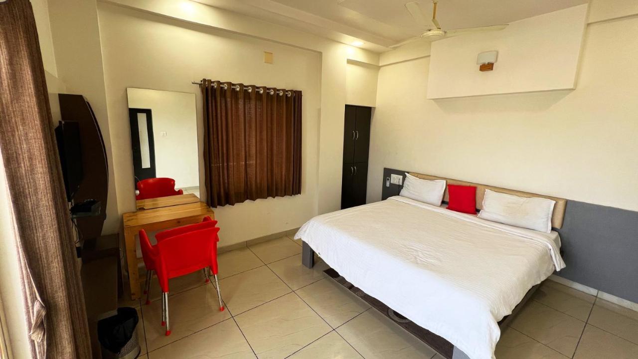 The Gir Harmony Hotel 萨三吉尔 外观 照片